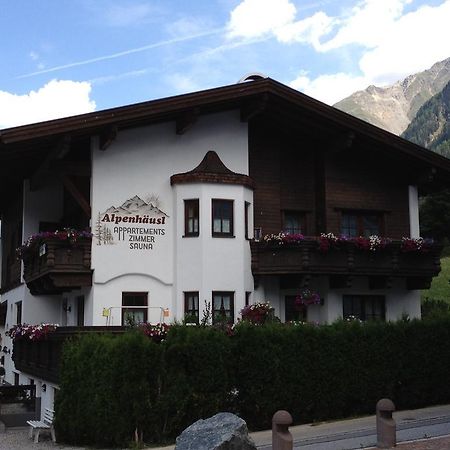 Alpenhaeusl Hotel Solden Exterior photo